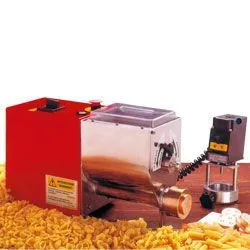 Petite machine à pâtes fraîches 8kg/h - ( + 6 filières) occasion - VENDU